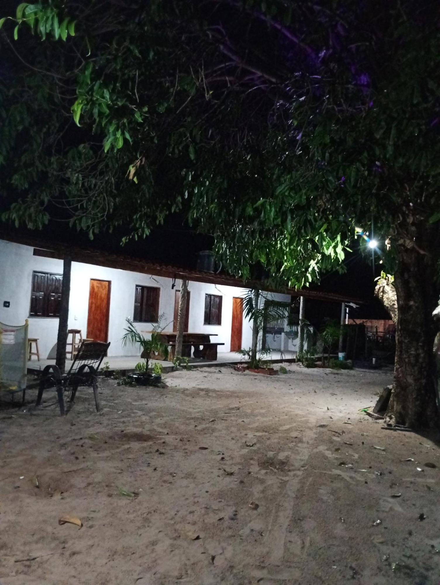 Hostel E Camping Na Rua Das Flores Santo Amaro do Maranhao Exterior foto